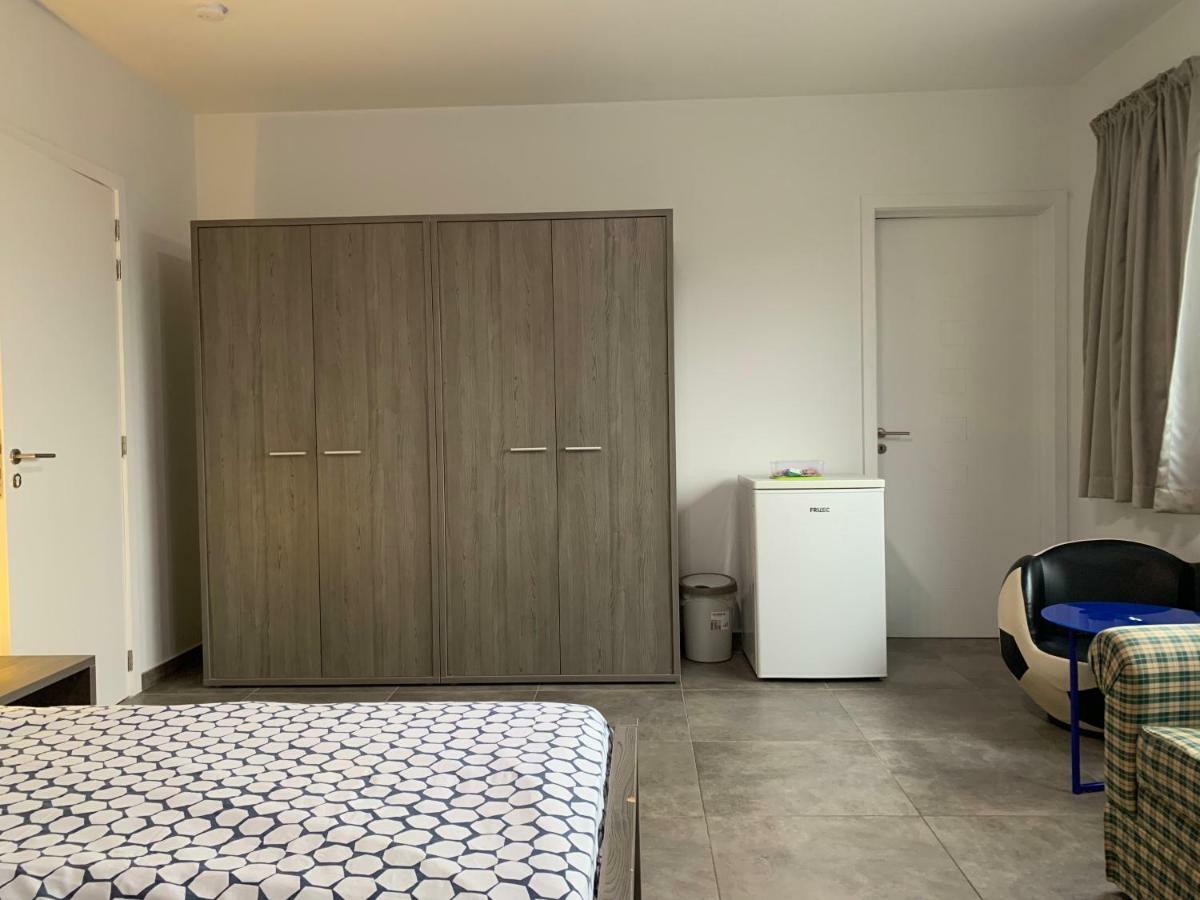 Résidence la floraison Anderlecht Extérieur photo